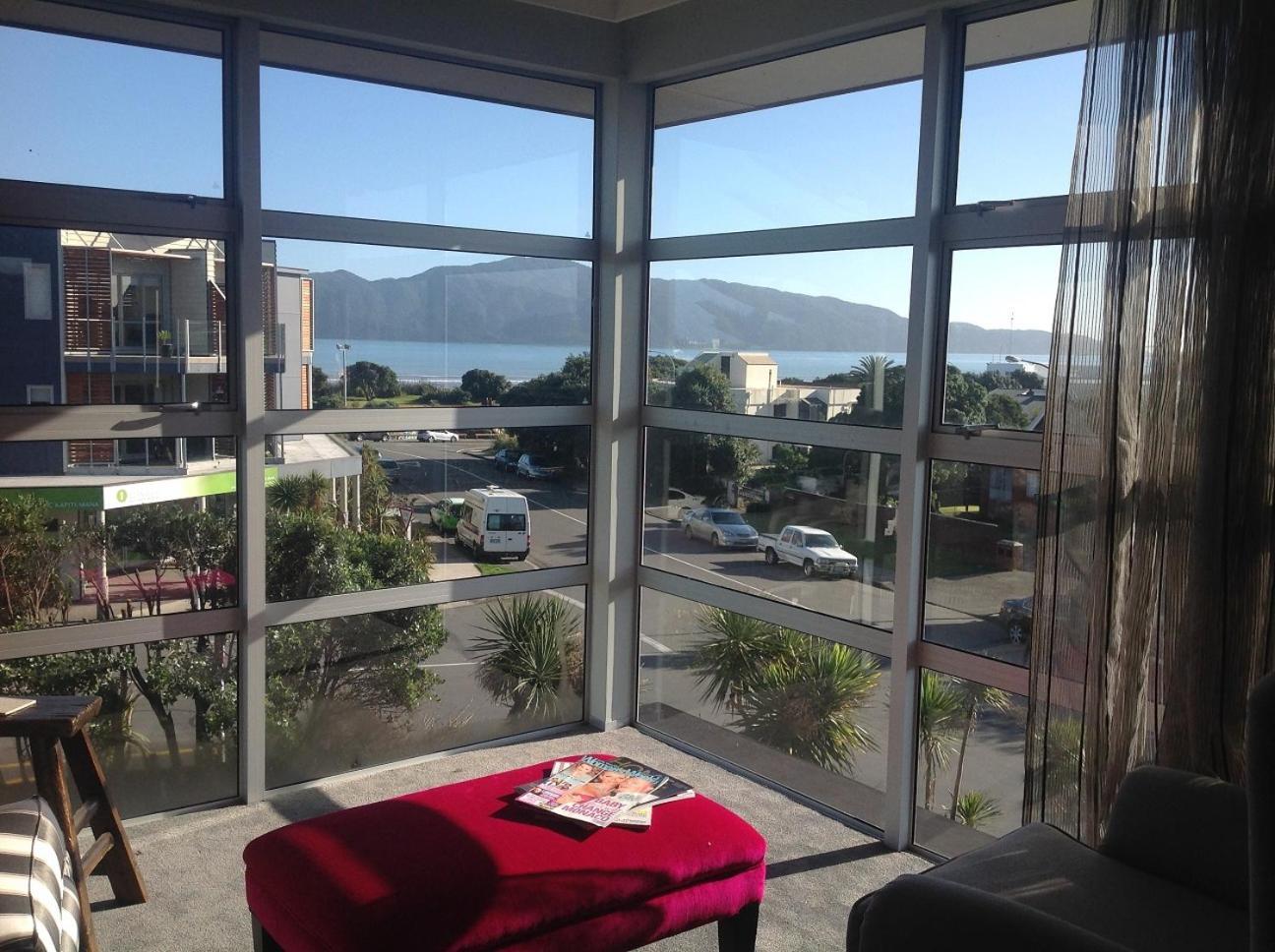 Top Floor Bed And Breakfast Paraparaumu Esterno foto